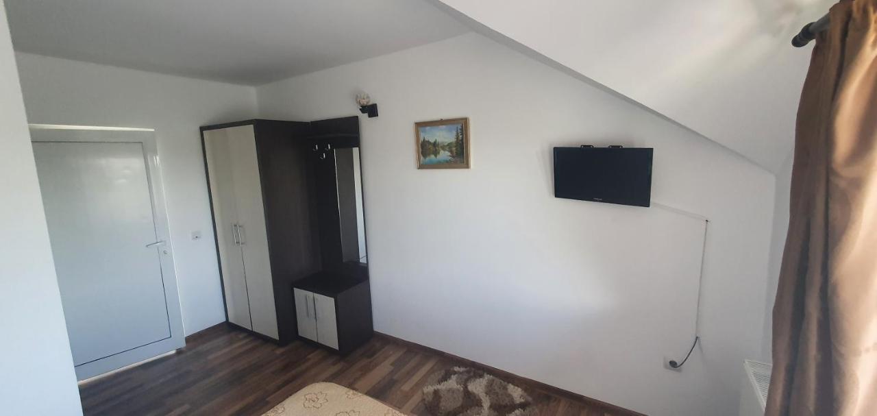 Casa Silvia Otel Căpăţîneni-Ungureni Dış mekan fotoğraf