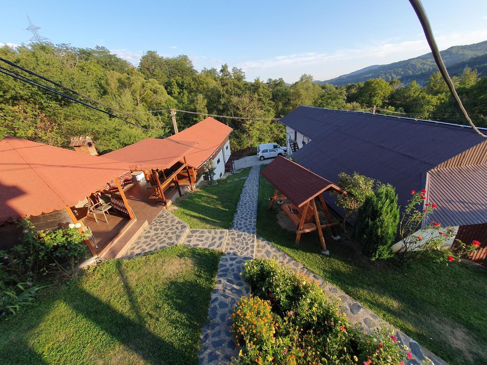 Casa Silvia Otel Căpăţîneni-Ungureni Dış mekan fotoğraf
